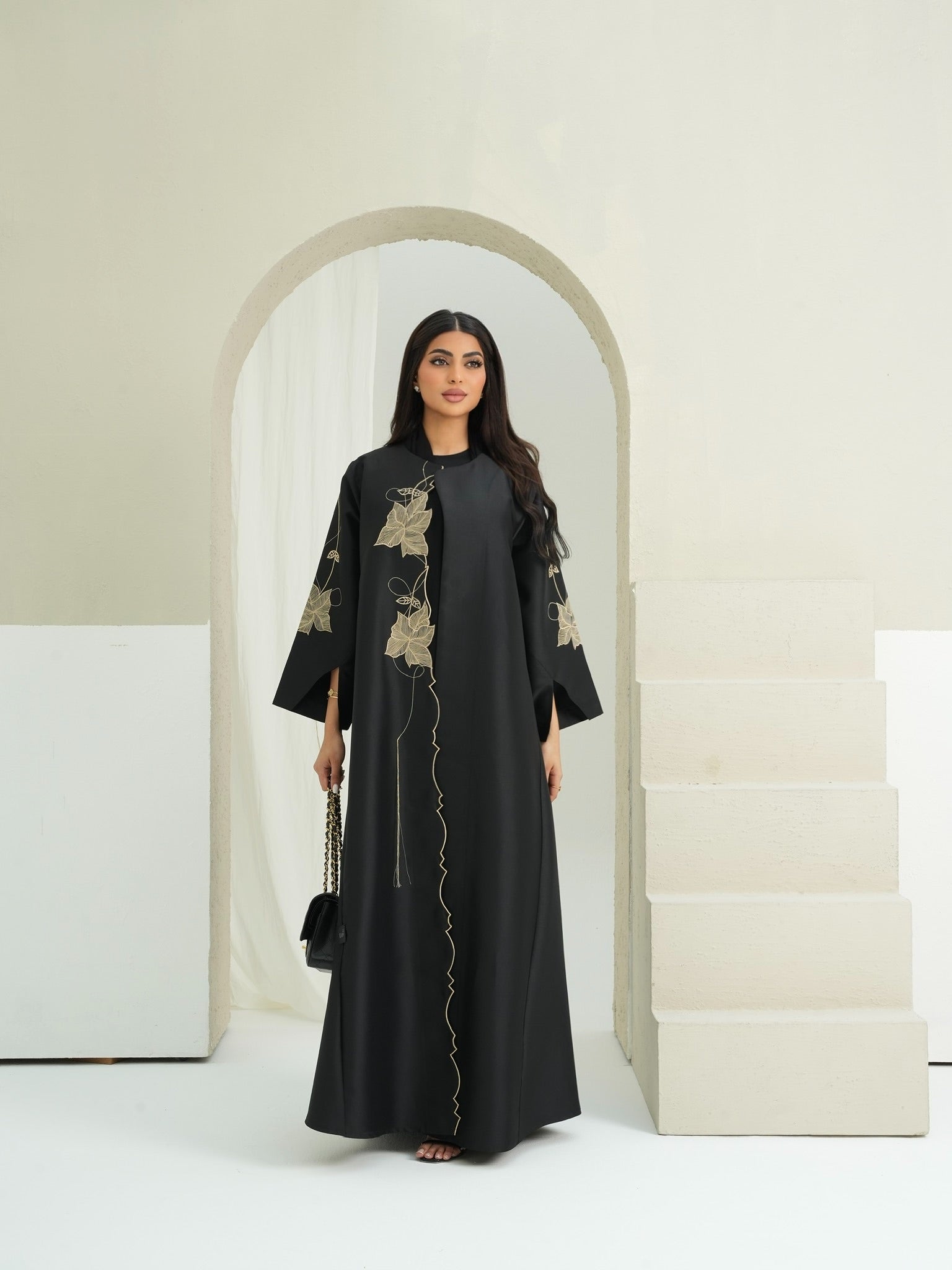 LUXURIOUS GOLDEN-BLACK ABAYA #554