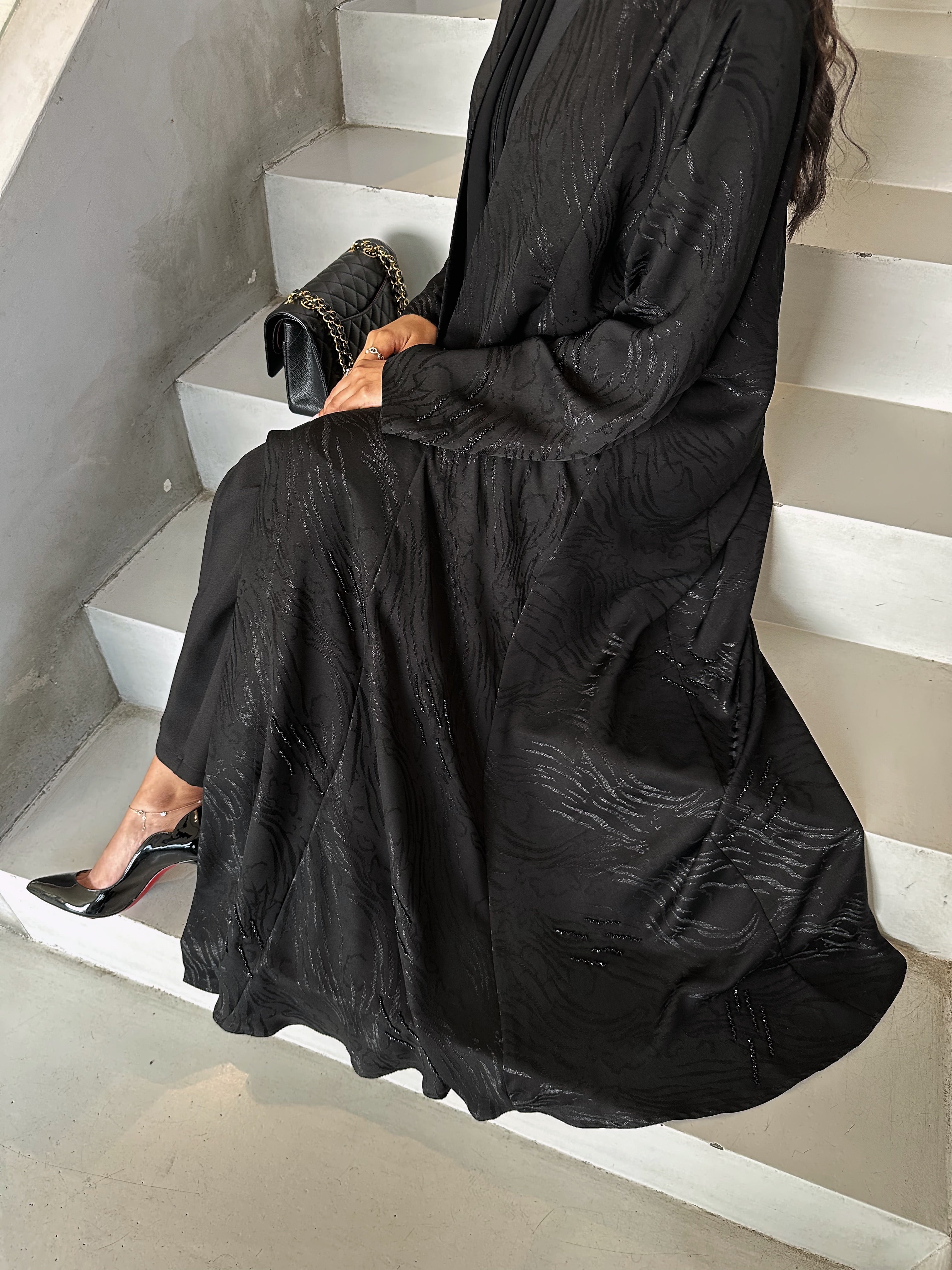 FABULOUS WAVES ABAYA #560