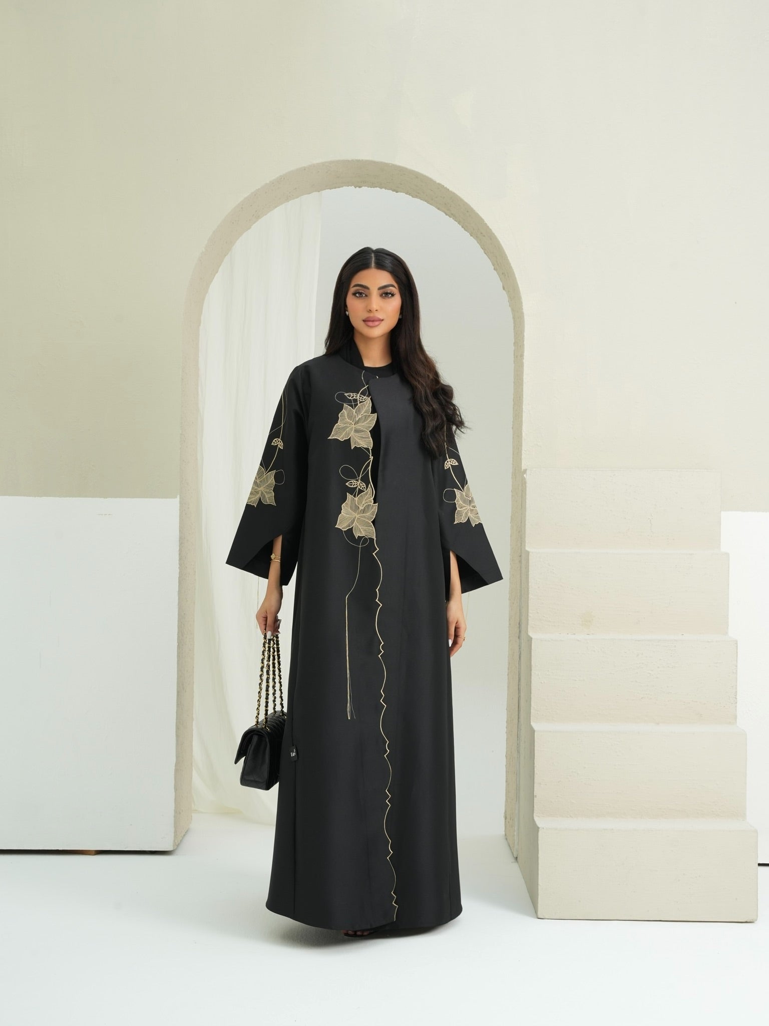 LUXURIOUS GOLDEN-BLACK ABAYA #554