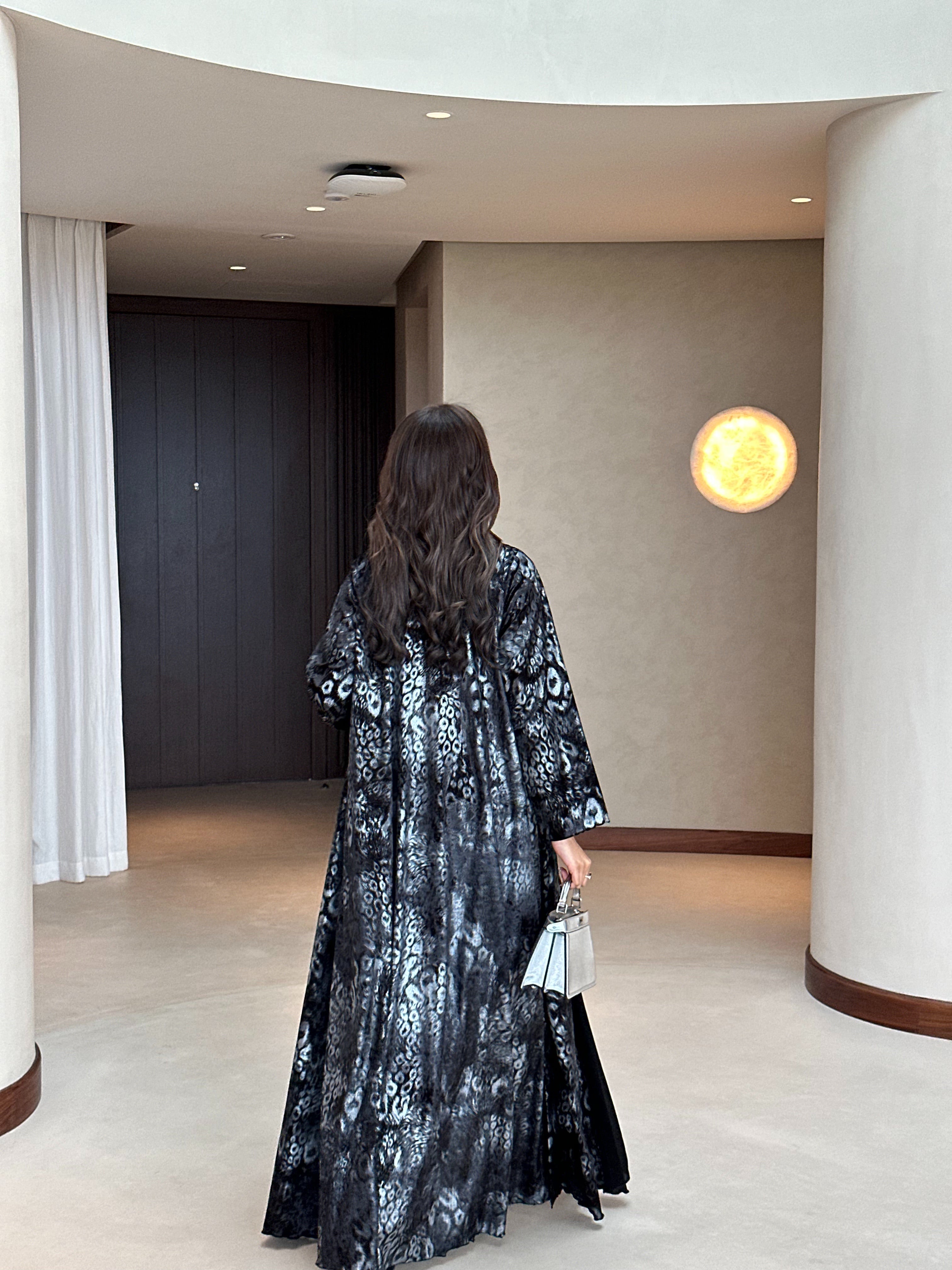 BLACK WITH A SILVER PRINT ABAYA #578