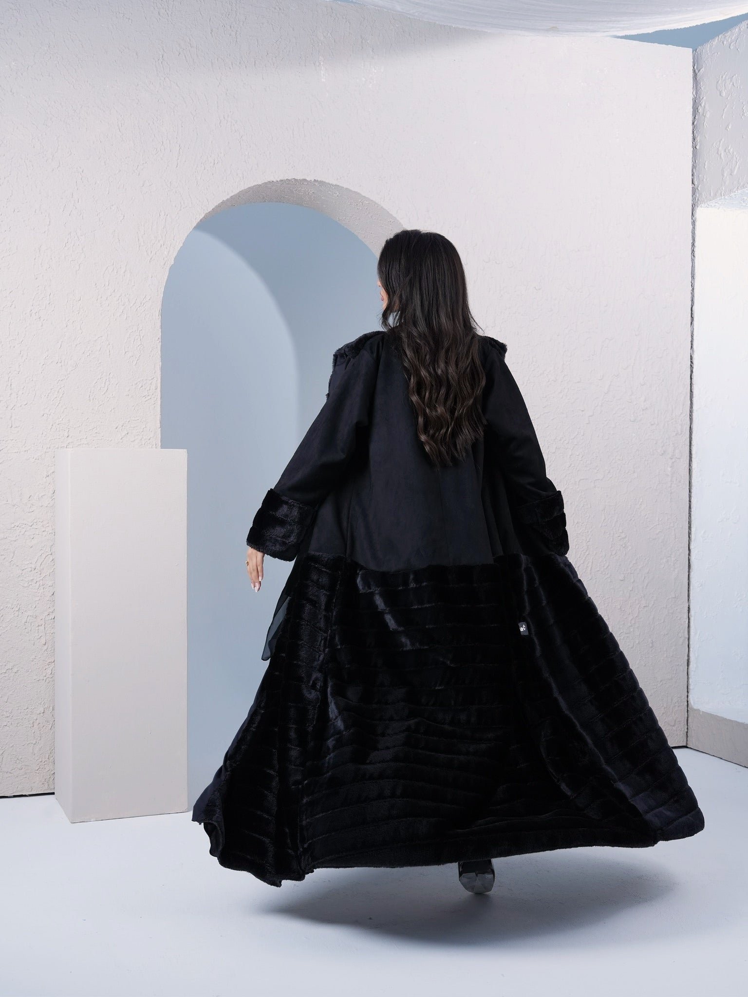 ELEGANT BLACK FUR ABAYA #531