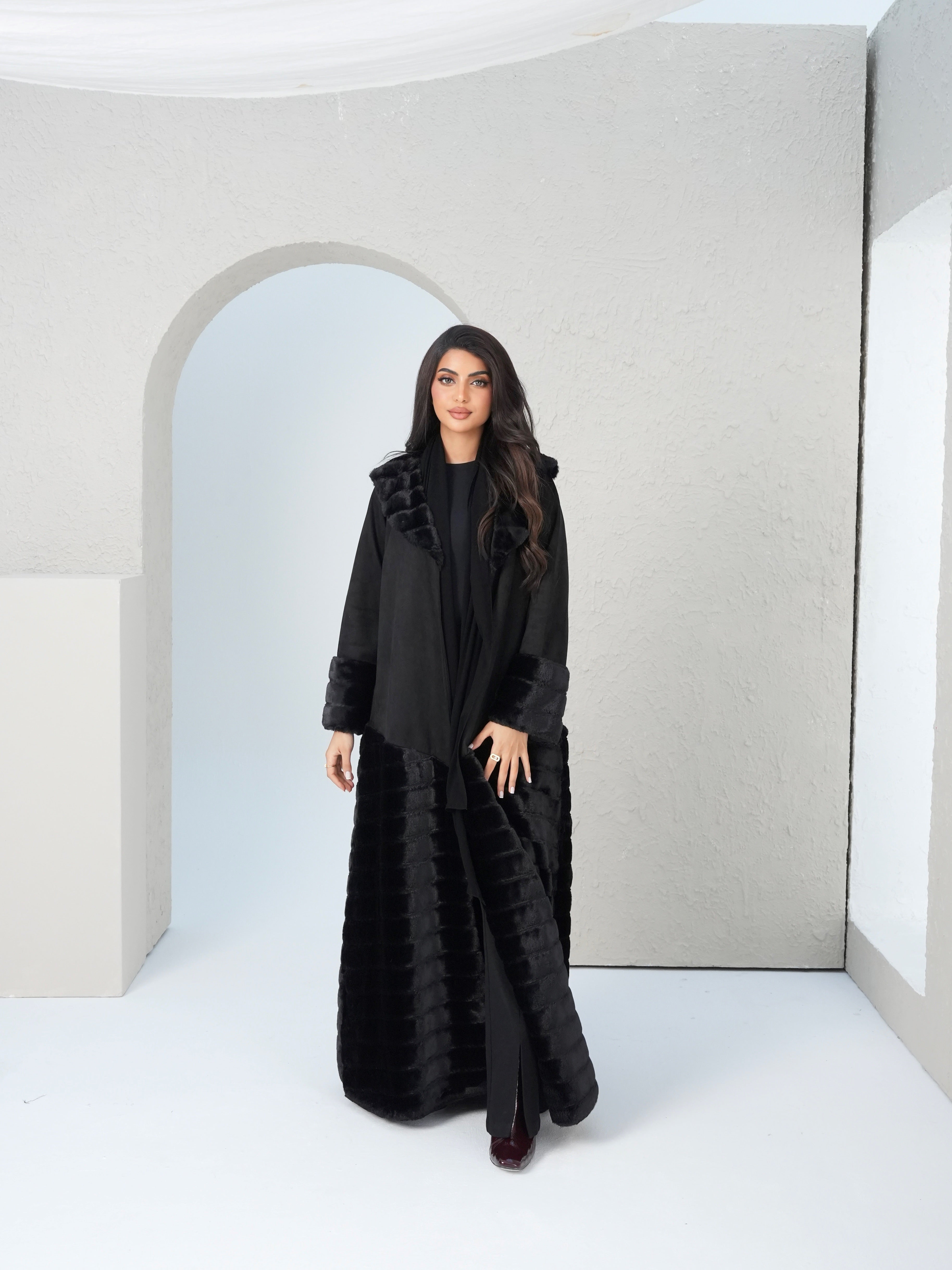 ELEGANT BLACK FUR ABAYA #531