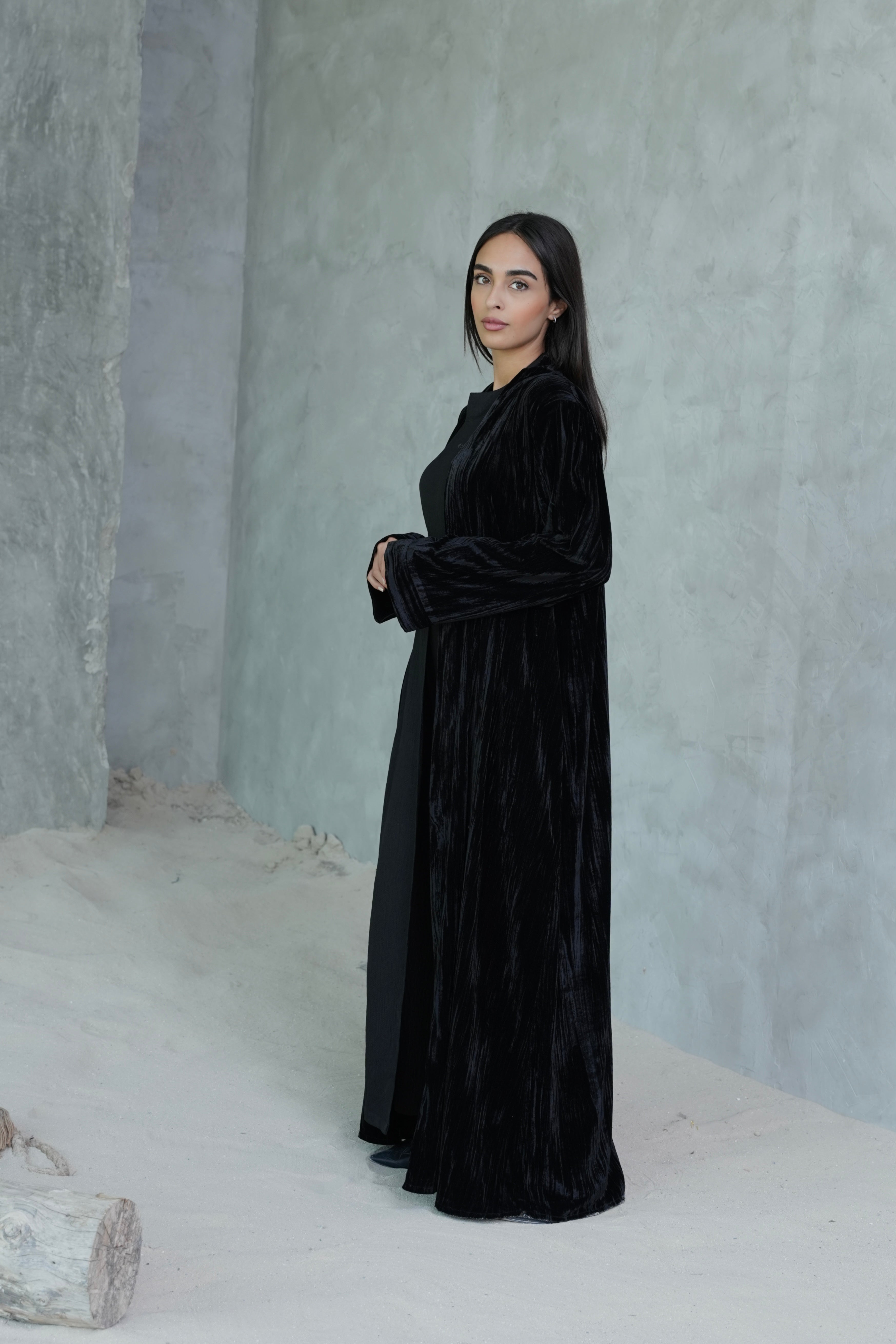 CLASSIC BLACK VELVET ABAYA #375